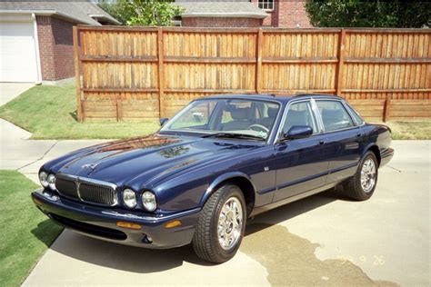 2000 Jaguar Xj sedan