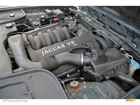 2000 Jaguar Xj engine