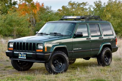 2000 Jeep Cherokee photo