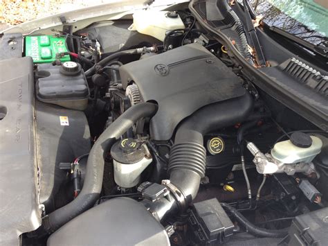 2000 Lincoln Town car engine