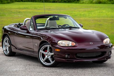 2000 Mazda Miata photo