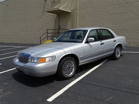 2000 Mercury Grand marquis photo