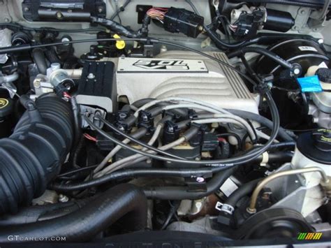 2000 Mercury Mountaineer engine