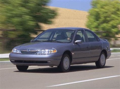 2000 Mercury Mystique photo