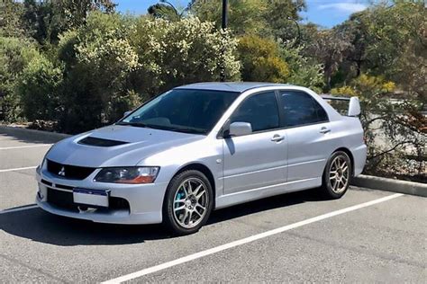 2000 Mitsubishi Lancer photo