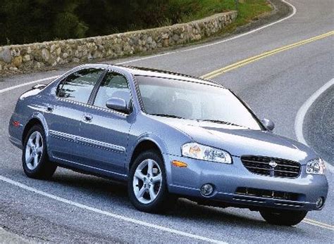 2000 Nissan Maxima photo