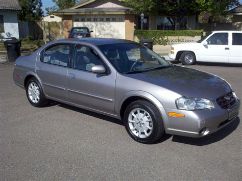 2000 Nissan Maxima