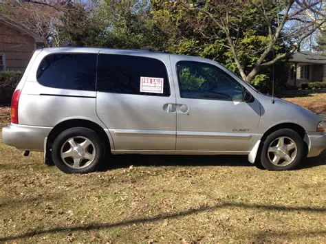 2000 Nissan Quest photo