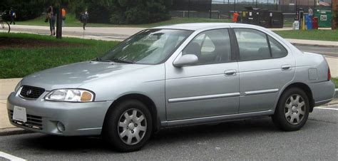 2000 Nissan Sentra photo