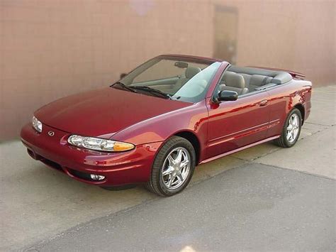 2000 Oldsmobile Alero photo