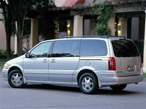 2000 Oldsmobile Silhouette photo