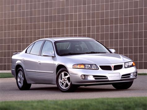 2000 Pontiac Bonneville photo