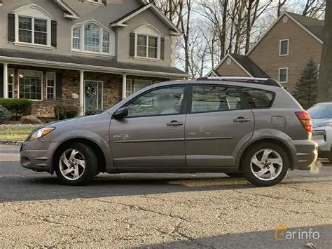 2000 Pontiac Vibe photo