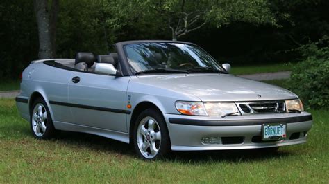 2000 Saab 9-3 photo