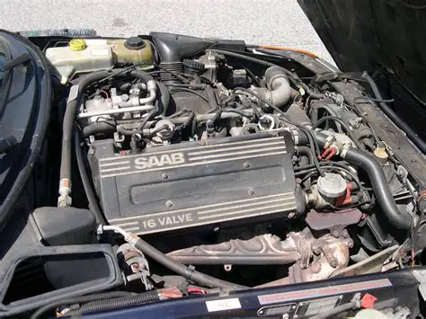 2000 Saab 900 engine