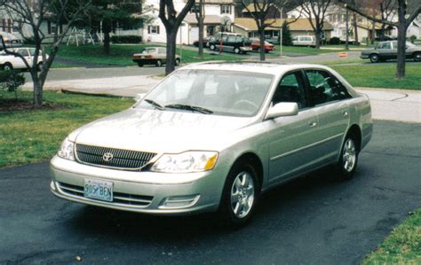 2000 Toyota Avalon photo