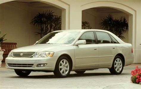 2000 Toyota Avalon photo