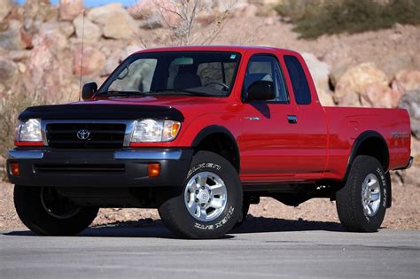 2000 Toyota Toyota truck photo