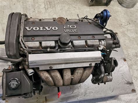 2000 Volvo 850 engine