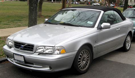 2000 Volvo C70 convertible photo