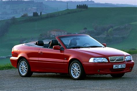 2000 Volvo C70 convertible photo