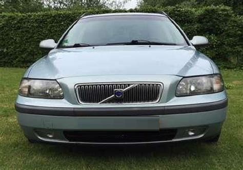 2000 Volvo V70 photo