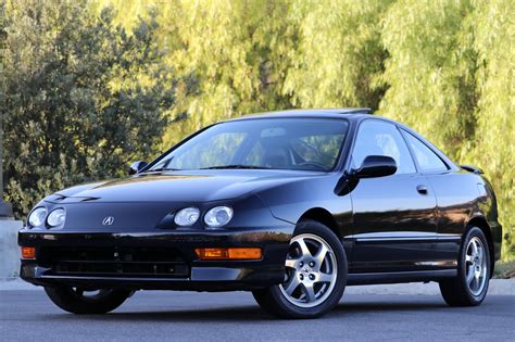 2001 Acura Integra photo