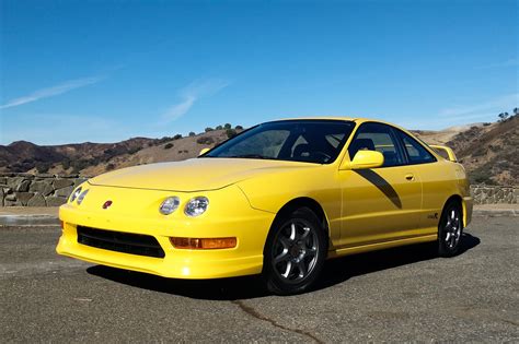 2001 Acura Integra photo