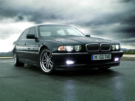 2001 Bmw 750 photo