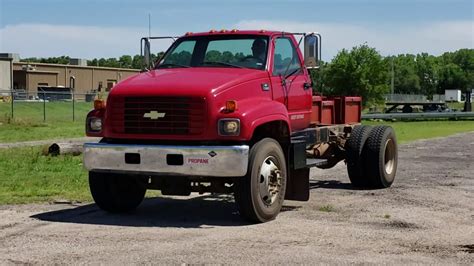 2001 Chevrolet Kodiak engine