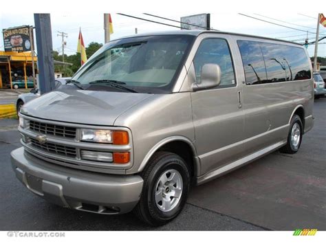 2001 Chevrolet M van