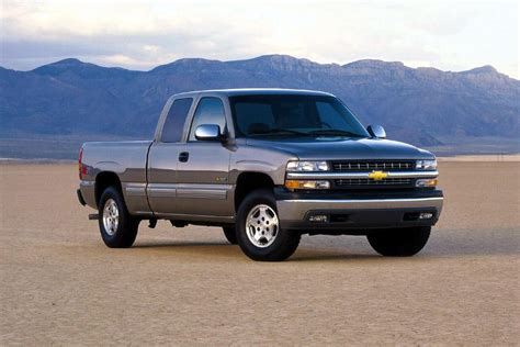 2001 Chevrolet Pickup photo