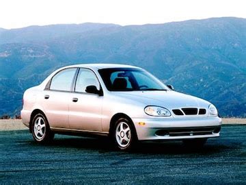 2001 Daewoo Lanos photo