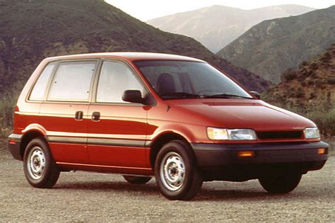 2001 Dodge Colt vista photo