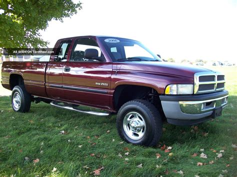 2001 Dodge Dodge truck photo