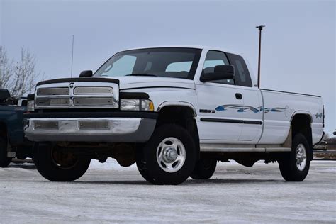 2001 Dodge Ram 2500 photo