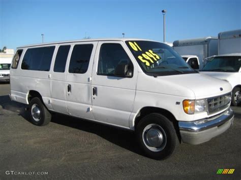 2001 Ford E-350