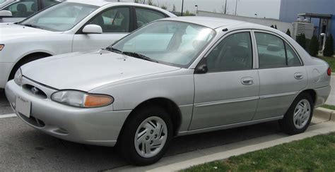 2001 Ford Escort