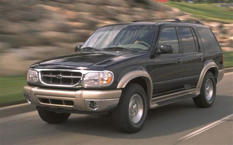 2001 Ford Explorer photo