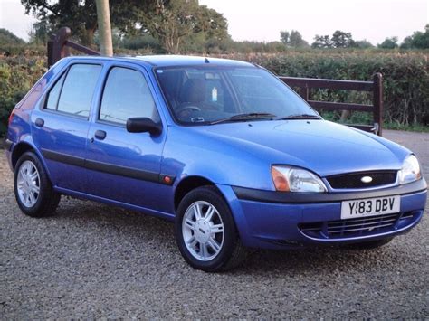 2001 Ford Fiesta photo