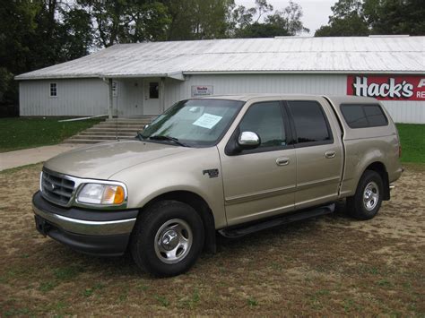 2001 Ford Supercrew photo