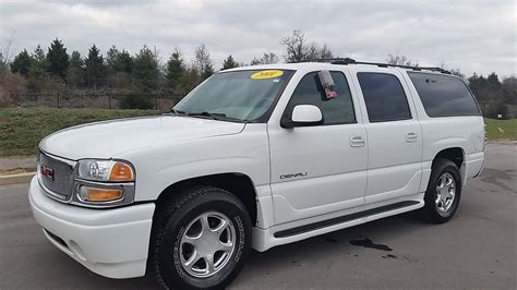 2001 Gmc Denali photo