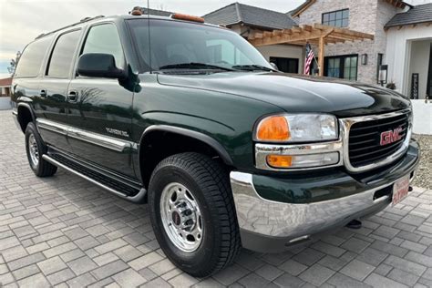 2001 Gmc Yukon xl 2500 photo