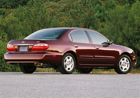 2001 Infiniti I30 photo