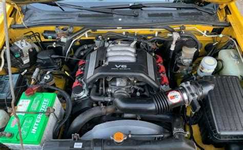 2001 Isuzu Vehicross engine