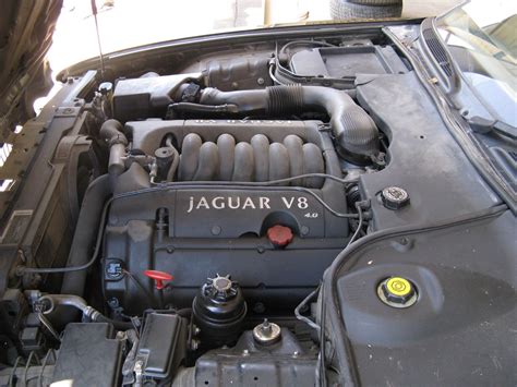 2001 Jaguar Vanden plas engine