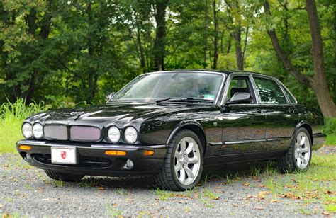 2001 Jaguar Xjr photo