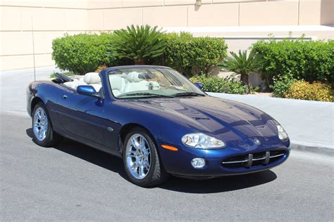 2001 Jaguar Xk8 photo