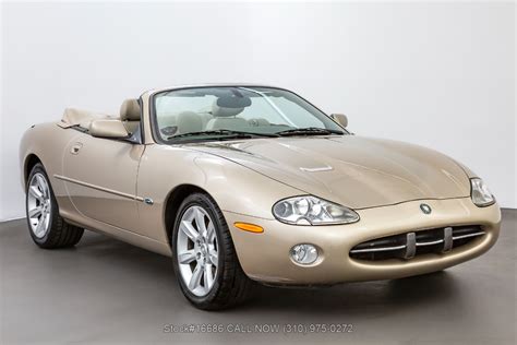 2001 Jaguar Xk8 photo