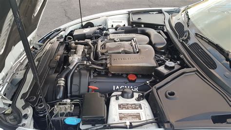 2001 Jaguar Xkr engine